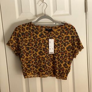 Urban Outfitters NWT cheetah crop top! Size L🐆❤️